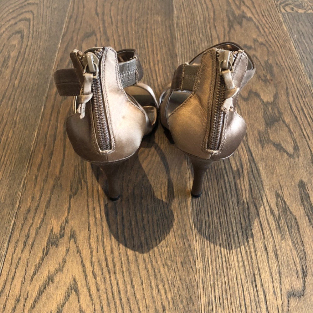 Heels - Picture 3 of 5